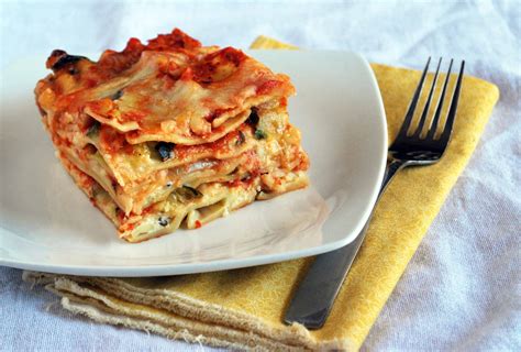 How many sugar are in roasted vegetable lasagna - calories, carbs, nutrition