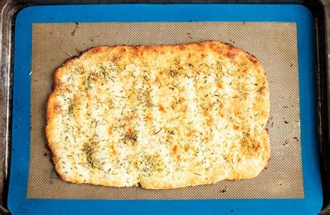 How many sugar are in rosemary flatbread - calories, carbs, nutrition