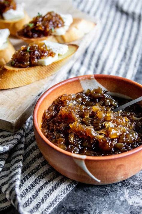 How many sugar are in rosemary sweet onion jam - calories, carbs, nutrition