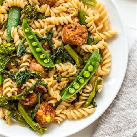 How many sugar are in rotini with broccoli rabe and turkey (32978.0) - calories, carbs, nutrition