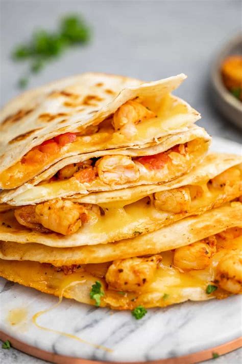 How many sugar are in sabores shrimp quesadilla - calories, carbs, nutrition