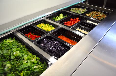 How many sugar are in salad bar - peppers - calories, carbs, nutrition