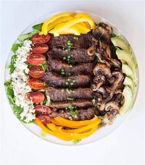 How many sugar are in salad blackened beef (bostwick) - calories, carbs, nutrition