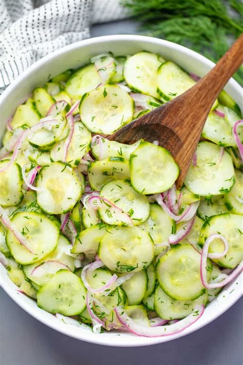 How many sugar are in salad cucumber italian 1 oz - calories, carbs, nutrition