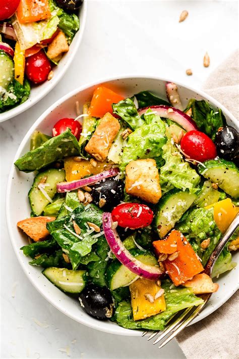 How many sugar are in salad entree hippie chick - calories, carbs, nutrition