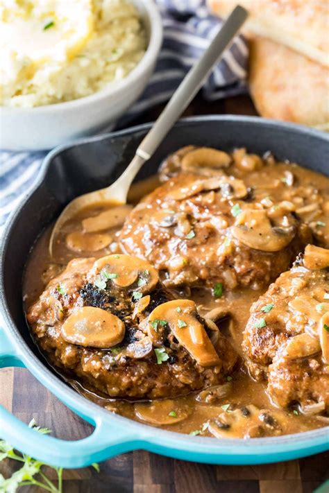 How many sugar are in salisbury steak - homestyle with gravy - calories, carbs, nutrition