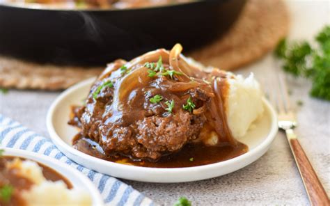 How many sugar are in salisbury steak with brown gravy - calories, carbs, nutrition