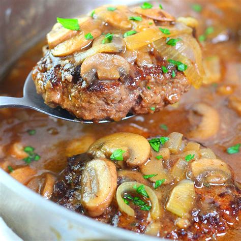 How many sugar are in salisbury steak with mushroom gravy - calories, carbs, nutrition