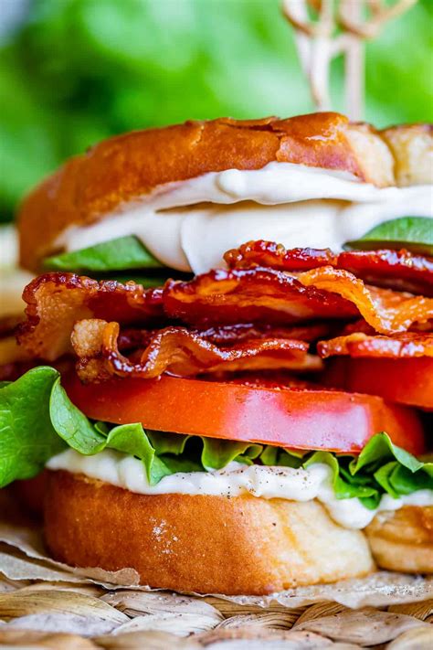 How many sugar are in sand blt classic - calories, carbs, nutrition