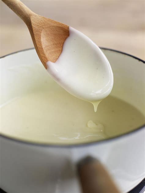 How many sugar are in sauce, homemade, white, thick - calories, carbs, nutrition