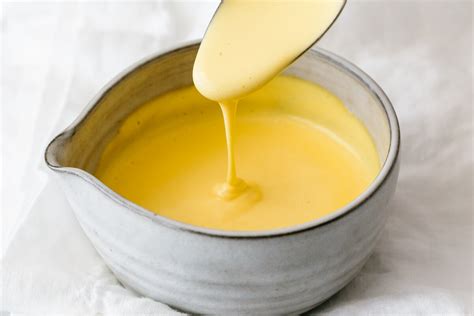 How many sugar are in sauce - hollandaise, with butter fat, dehydrated, dry - calories, carbs, nutrition