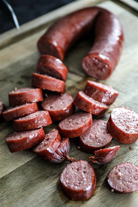 How many sugar are in sausage kielbasa grilled 2 oz - calories, carbs, nutrition