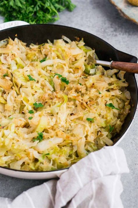 How many sugar are in sauteed cabbage & onion - calories, carbs, nutrition