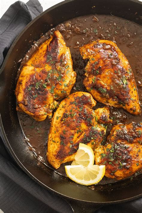 How many sugar are in sauteed chicken breast - calories, carbs, nutrition