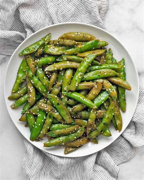 How many sugar are in sauteed peas w/ham & chives - calories, carbs, nutrition