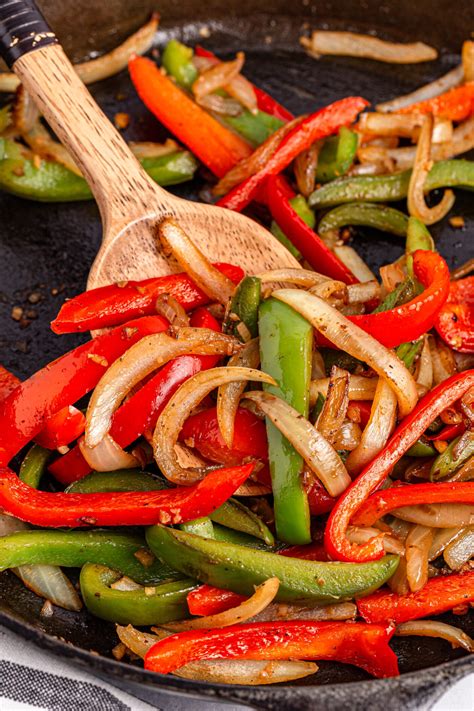 How many sugar are in sauteed peppers and onions - calories, carbs, nutrition