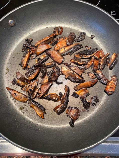 How many sugar are in sauteed portobello mushrooms - calories, carbs, nutrition