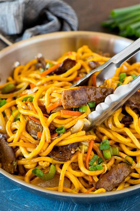 How many sugar are in seared beef lo mein - calories, carbs, nutrition