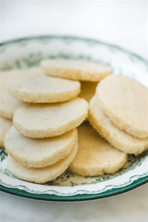 How many sugar are in simply made butter cookies - calories, carbs, nutrition