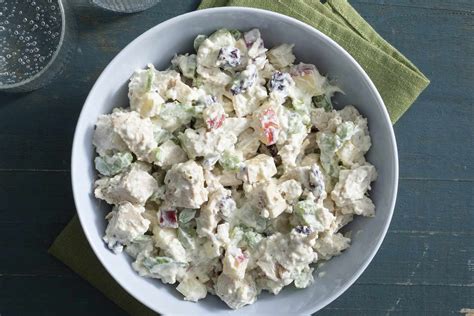 How many sugar are in simplyfit chicken salad - calories, carbs, nutrition