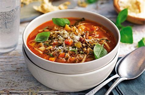 How many sugar are in simplyfit minestrone soup - calories, carbs, nutrition