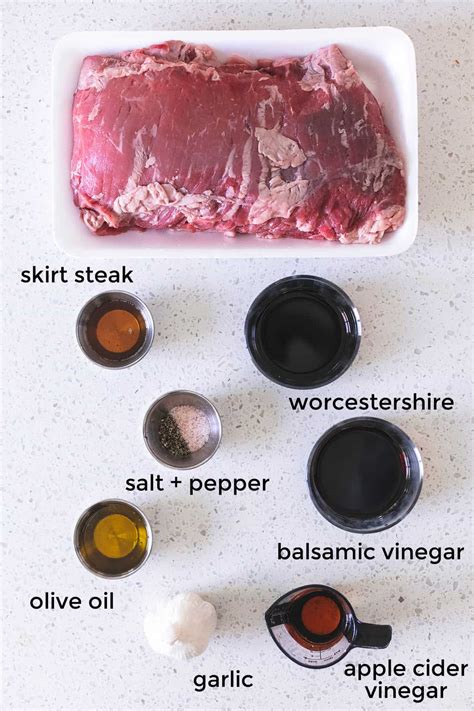 How many sugar are in sliced hoisin-marinated skirt steak - calories, carbs, nutrition