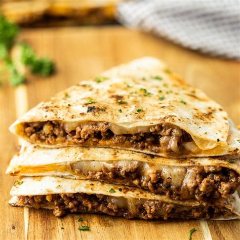 How many sugar are in sloppy joe quesadilla with queso fondue - calories, carbs, nutrition