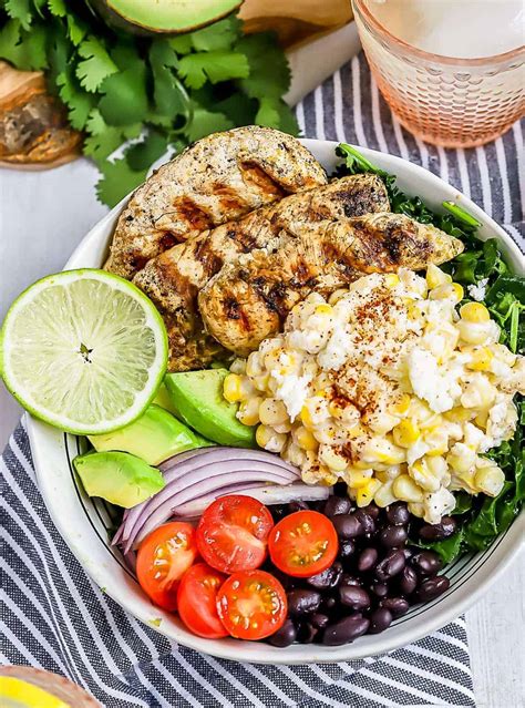 How many sugar are in smoked chicken and corn salad with chipotle biscuits - calories, carbs, nutrition