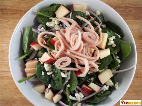 How many sugar are in smoked turkey, spinach & potato salad - calories, carbs, nutrition