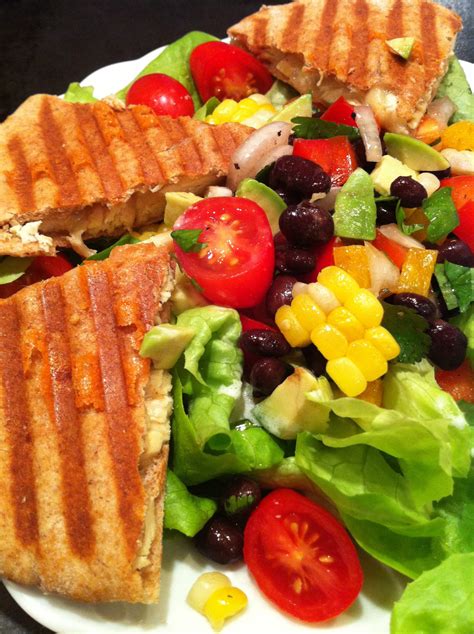 How many sugar are in smoked turkey muenster quesadilla with arugula salad - calories, carbs, nutrition