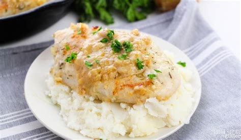 How many sugar are in smothered chicken & potatoes - calories, carbs, nutrition