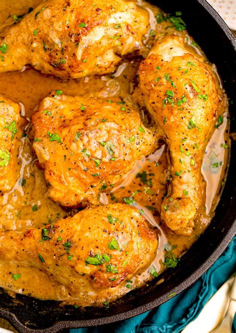 How many sugar are in smothered chicken eigths - calories, carbs, nutrition