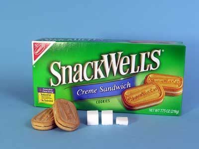 How many sugar are in snack well's creme sandwich cookies - calories, carbs, nutrition