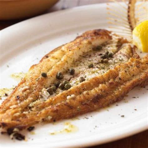 How many sugar are in sole with garlic butter - calories, carbs, nutrition