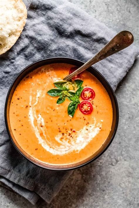 How many sugar are in soup tomato bisque with fresh basil 16 oz - calories, carbs, nutrition