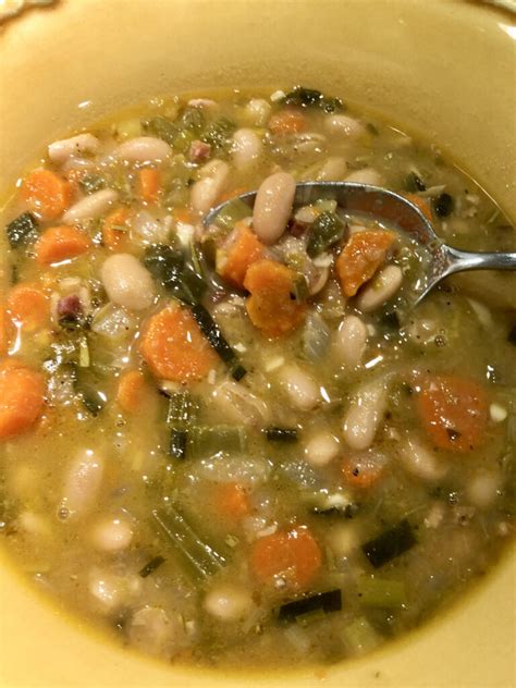 How many sugar are in soup tuscan bean 16 oz - calories, carbs, nutrition