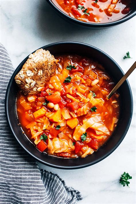 How many sugar are in soup white bean cabbage & sausage 16 oz - calories, carbs, nutrition