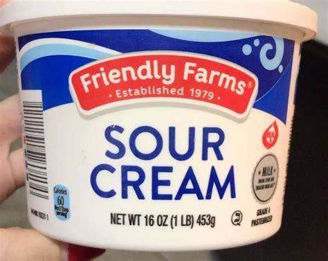 How many sugar are in sour cream - calories, carbs, nutrition