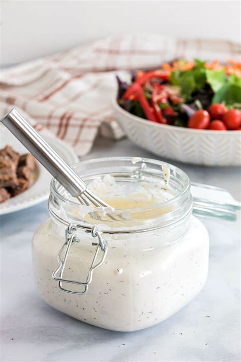 How many sugar are in sour cream dressing - calories, carbs, nutrition