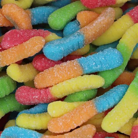 How many sugar are in sour gummy worm candy (79900.0) - calories, carbs, nutrition