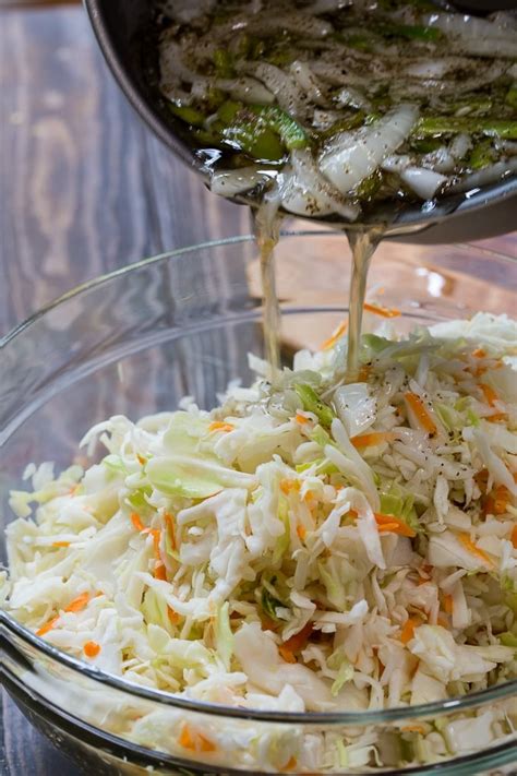 How many sugar are in southern cole slaw - calories, carbs, nutrition