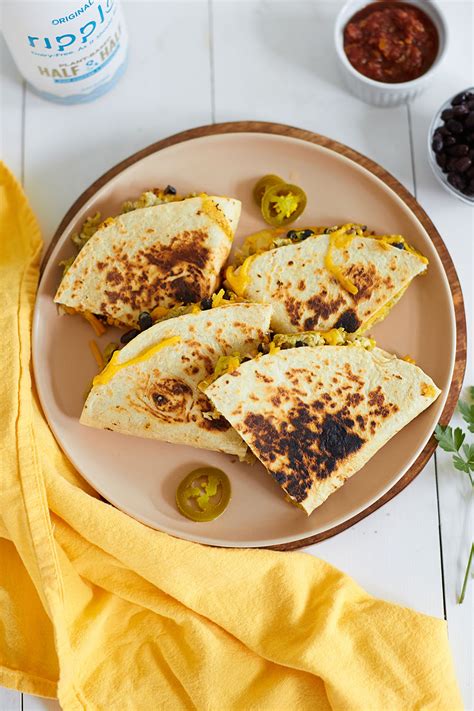 How many sugar are in southwest breakfast quesadilla - calories, carbs, nutrition