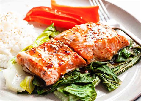 How many sugar are in soy ginger salmon steamer - calories, carbs, nutrition