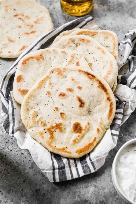 How many sugar are in soy pita bread - calories, carbs, nutrition