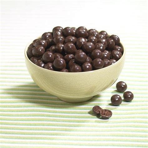 How many sugar are in soy snacks - chocolate - calories, carbs, nutrition