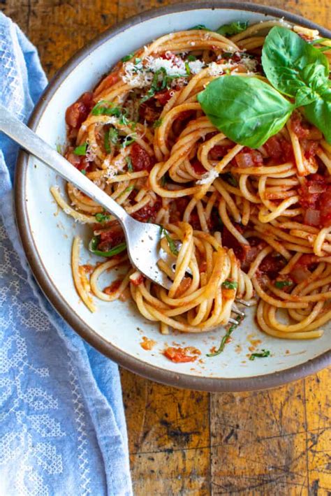 How many sugar are in spaghetti and marinara sauce - calories, carbs, nutrition