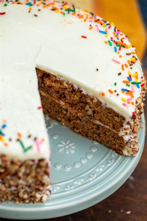 How many sugar are in spice cake, vegetarian - calories, carbs, nutrition