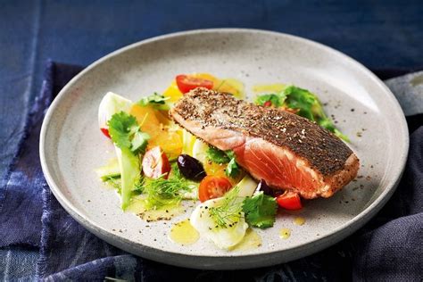 How many sugar are in spice crusted salmon - large - calories, carbs, nutrition