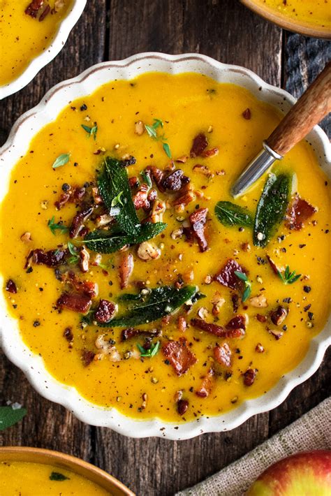 How many sugar are in spiced butternut squash soup - calories, carbs, nutrition