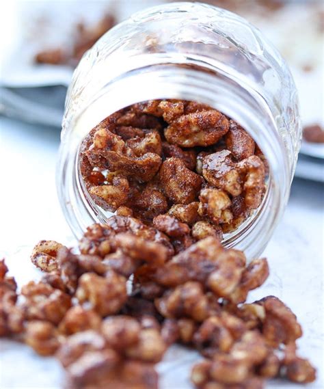 How many sugar are in spiced walnuts - calories, carbs, nutrition